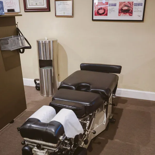 gallery-chiropractic-table chiropractic table