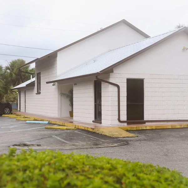 gallery-outside-hood outside hood